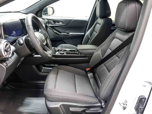 2027 Chevrolet Equinox LT - Photo 9