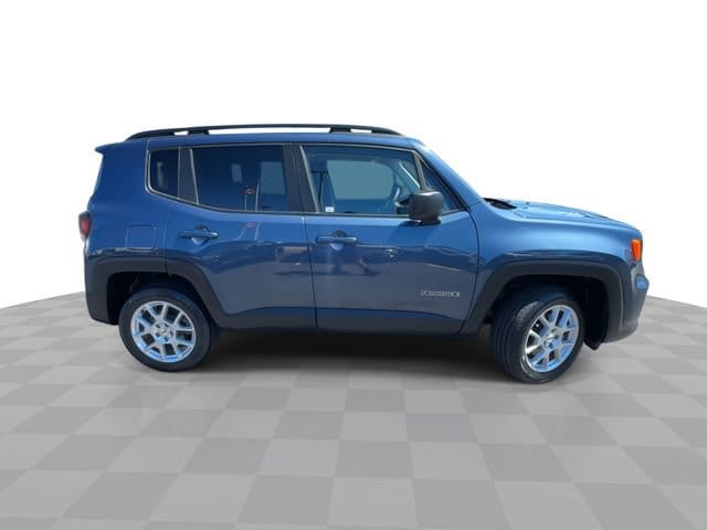 2022 Jeep Renegade Latitude - Photo 9