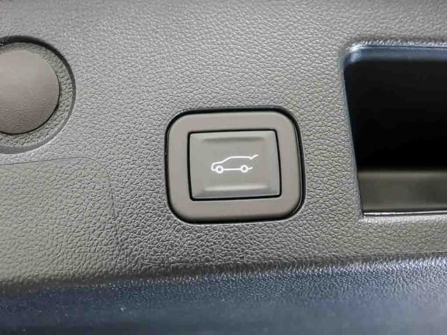 2027 Chevrolet Equinox RS - Photo 9
