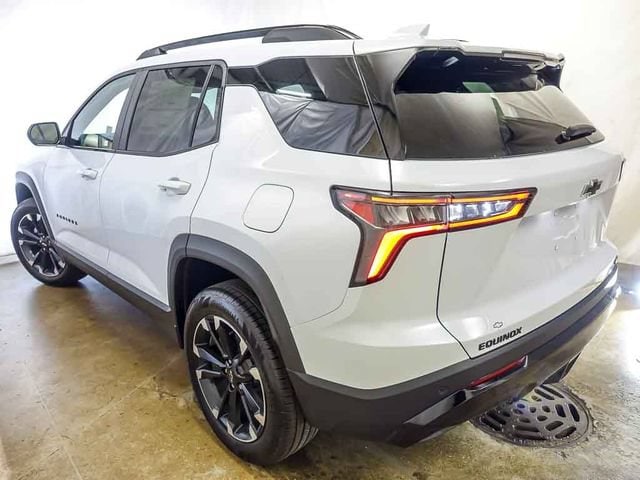 2027 Chevrolet Equinox RS - Photo 7