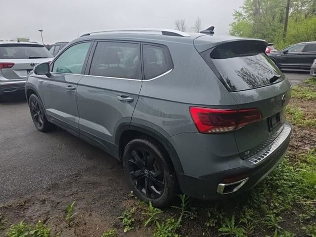 Used 2023 Volkswagen Taos 1.5T SE SUV