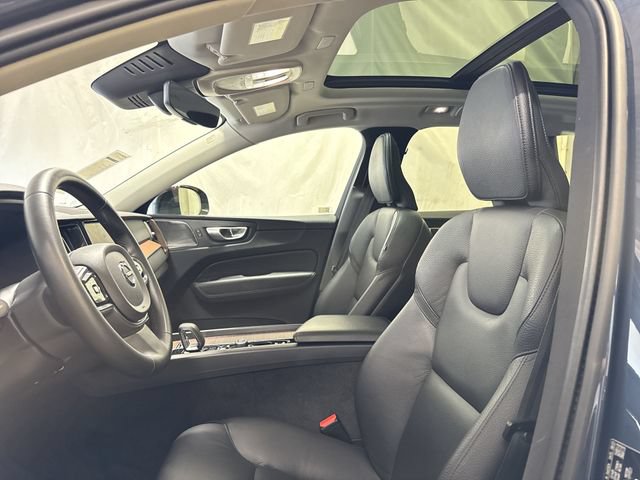 2024 Volvo XC60 Plus - Photo 11