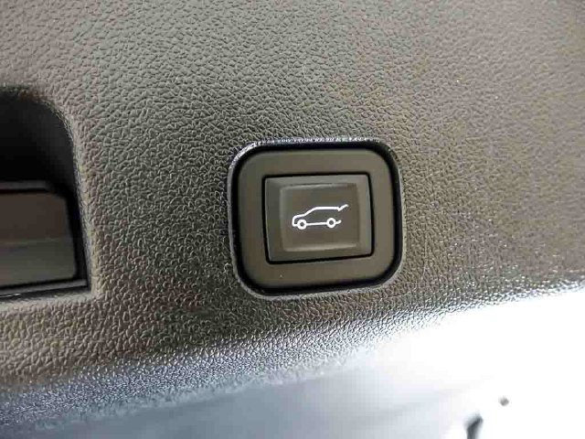 2027 Chevrolet Traverse LT - Photo 22
