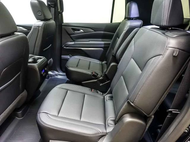 2027 Chevrolet Traverse LT - Photo 10