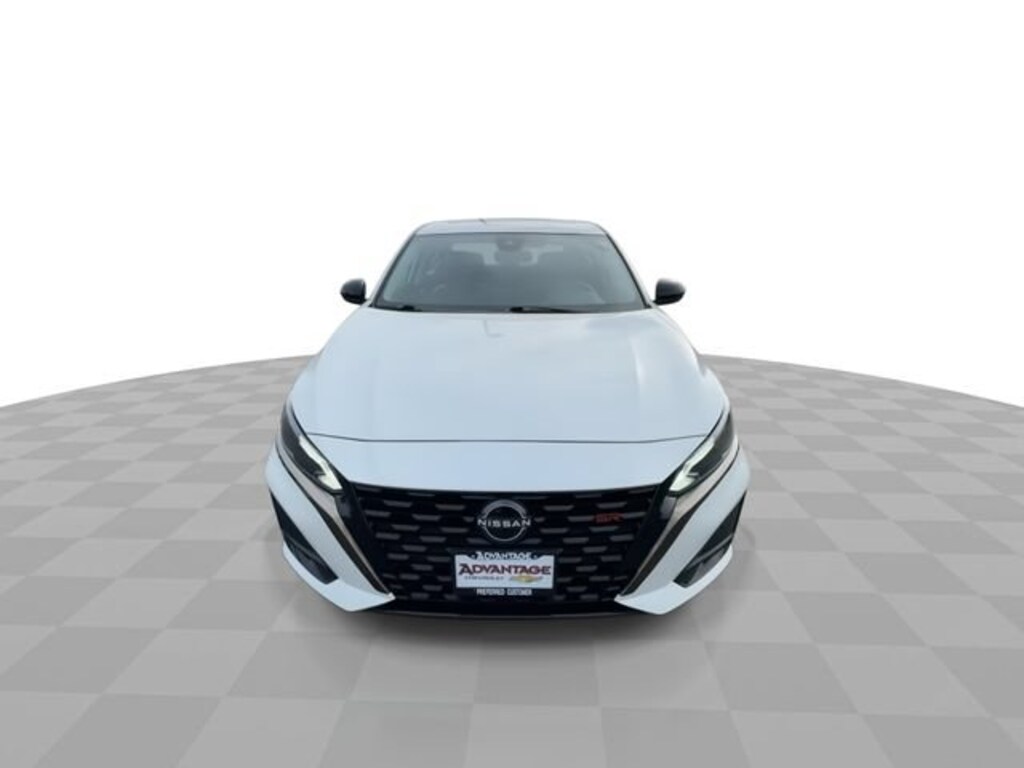 Used 2023 Nissan Altima SR FWD Sedan