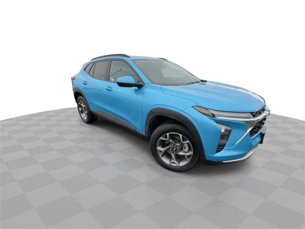 Used 2025 Chevrolet Trax LT SUV