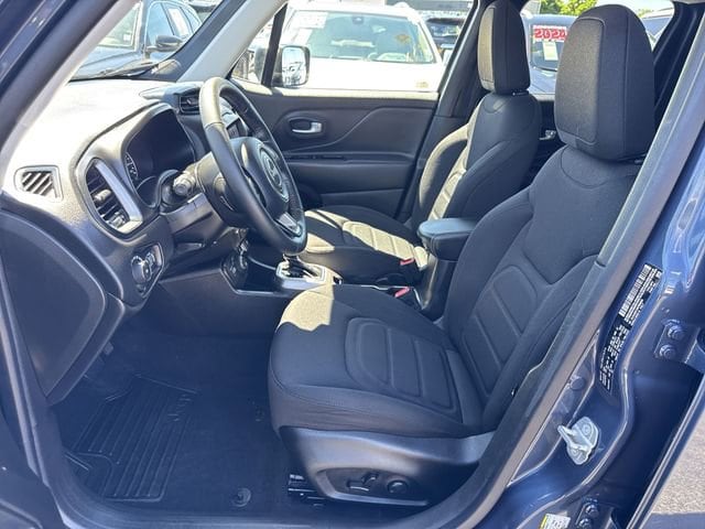 2022 Jeep Renegade Latitude - Photo 10