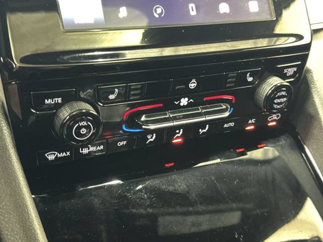 2023 Jeep Grand Cherokee Altitude - Photo 20