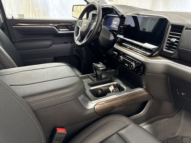2025 Chevrolet Silverado 1500 LT - Photo 26