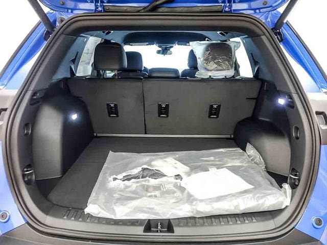 2027 Chevrolet Equinox RS - Photo 8