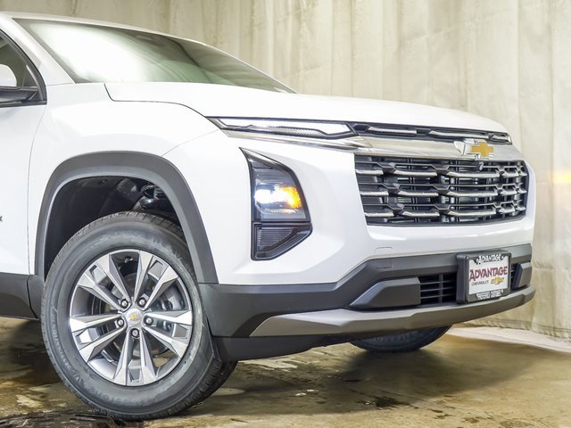 2026 Chevrolet Equinox LT photo 3