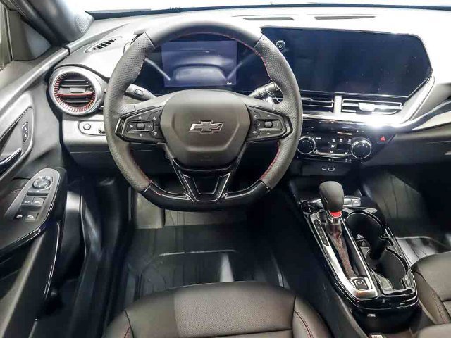 2026 Chevrolet Trax RS - Photo 12