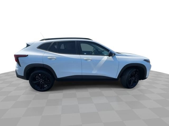 2024 Chevrolet Trax Activ - Photo 9