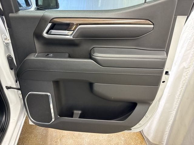 2025 Chevrolet Silverado 1500 LT - Photo 24