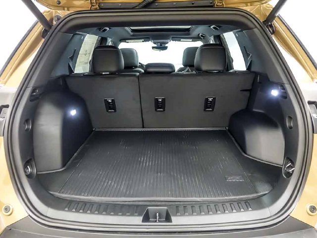 2027 Chevrolet Equinox ACTIV - Photo 8