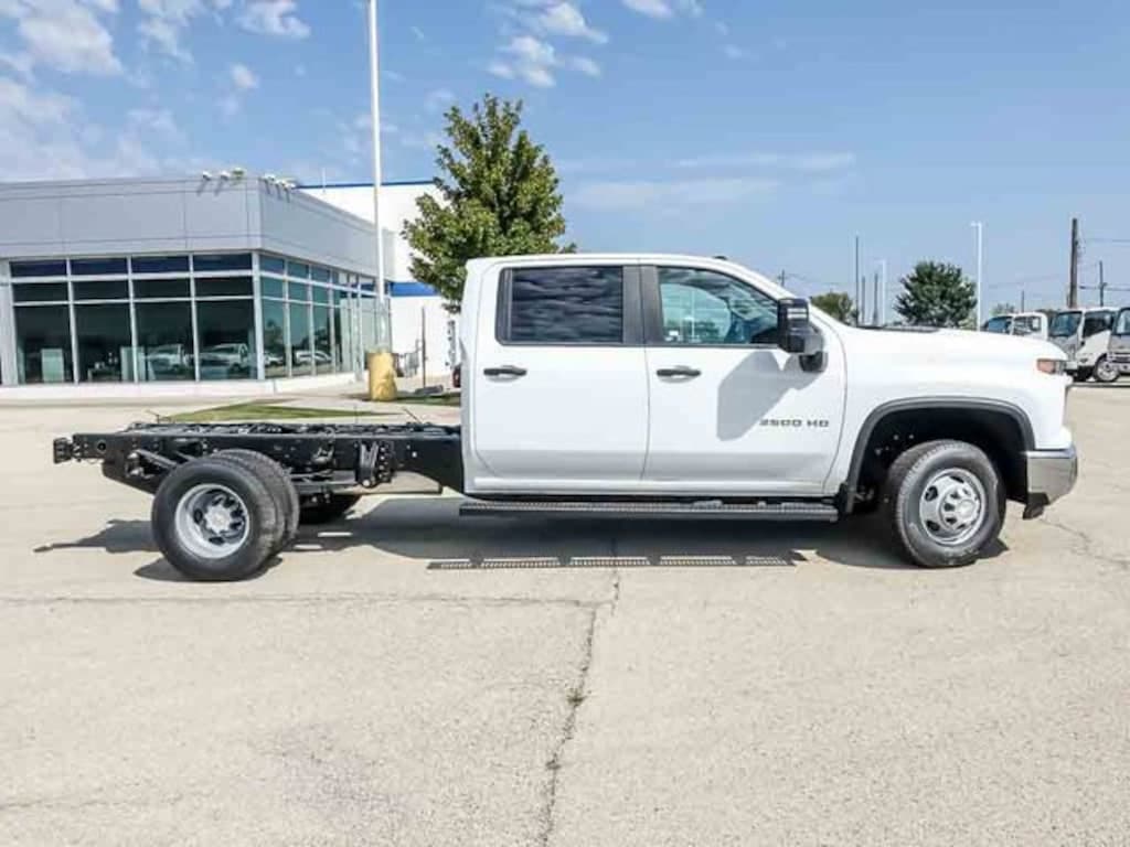 New 2026 Chevrolet Silverado 3500 HD Chassis Cab Work Truck Truck