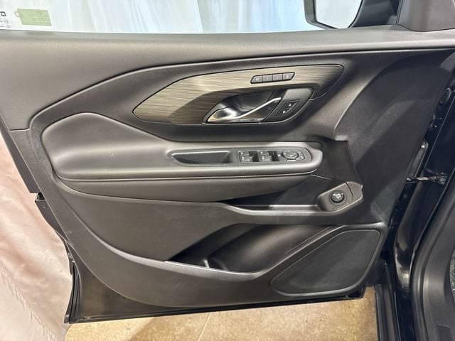 2024 GMC Terrain SLT - Photo 21