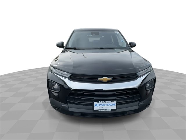 2021 Chevrolet Trailblazer LS photo 2