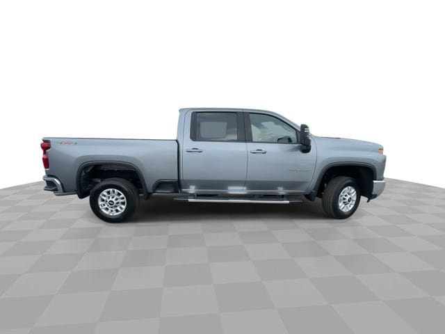 2025 Chevrolet Silverado 2500HD LT - Photo 9