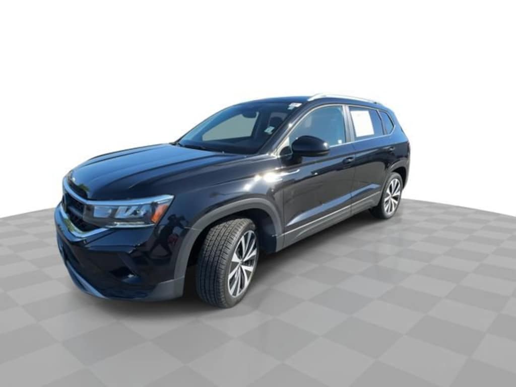 Used 2024 Volkswagen Taos SE