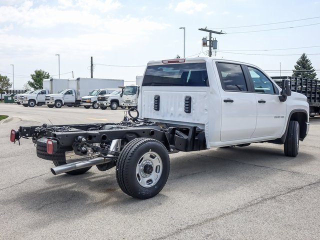 2025 Chevrolet Silverado 2500HD Work Truck photo 3