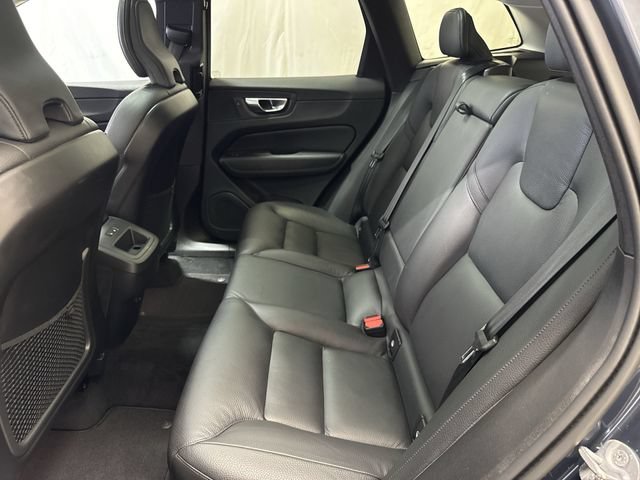 2024 Volvo XC60 Plus - Photo 13