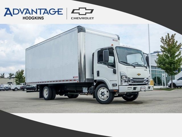2025 Chevrolet Low Cab Forward's photo