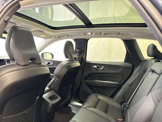 2024 Volvo XC60 Plus - Photo 14
