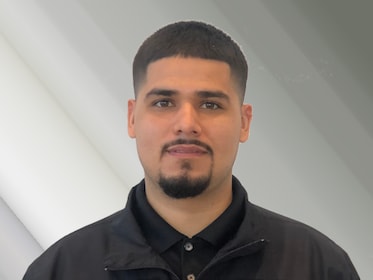 Staff member Juan Martinez from ID_44ebea