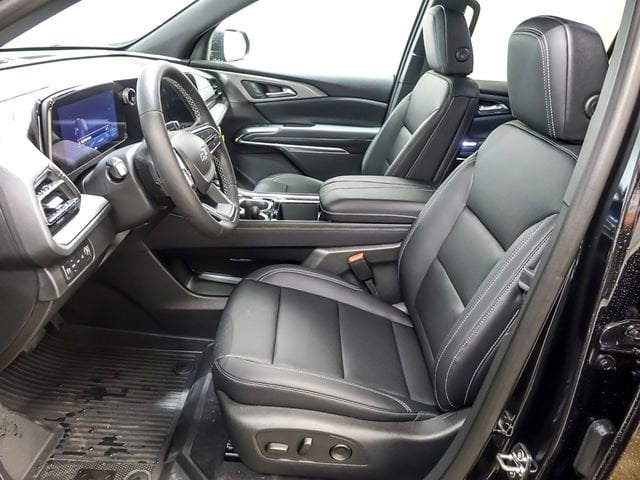 2026 Chevrolet Traverse LT - Photo 8