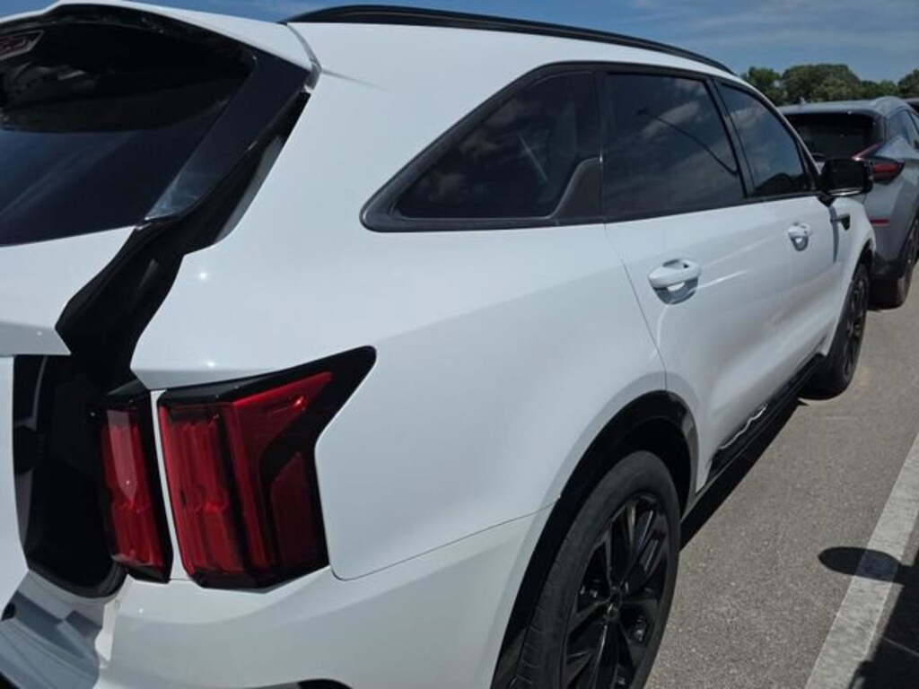 Used 2023 Kia Sorento SX SUV