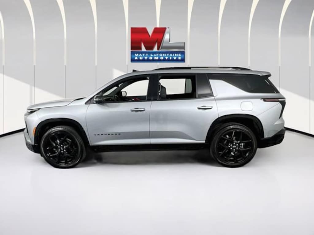 Used 2026 Chevrolet Traverse RS SUV