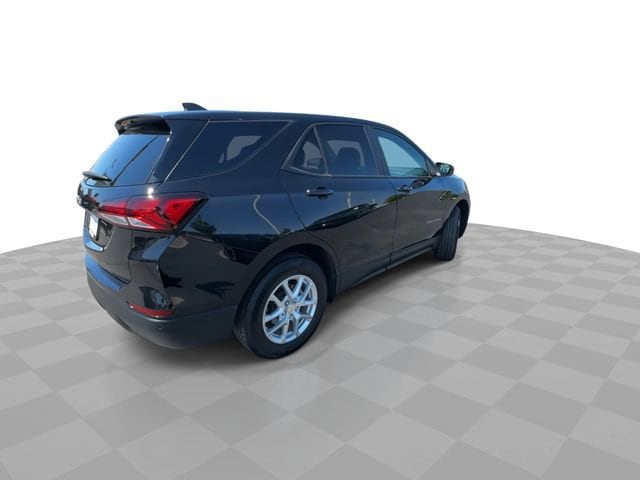 2024 Chevrolet Equinox LS - Photo 8
