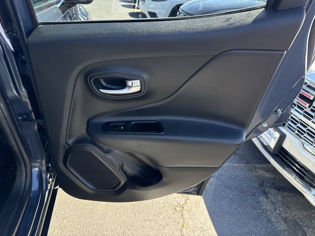 2022 Jeep Renegade Latitude - Photo 25