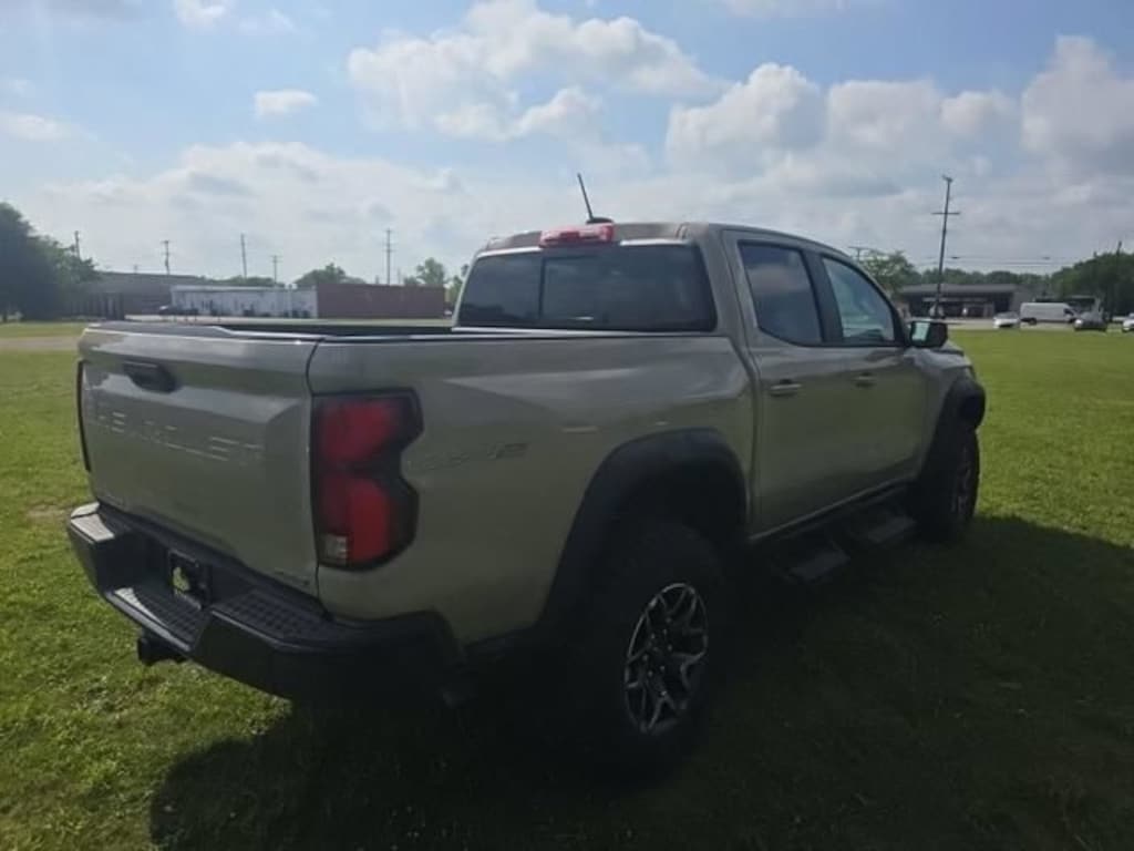 Used 2024 Chevrolet Colorado ZR2 Truck
