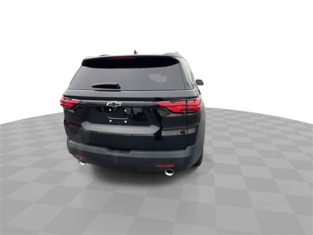 Used 2023 Chevrolet Traverse LS SUV