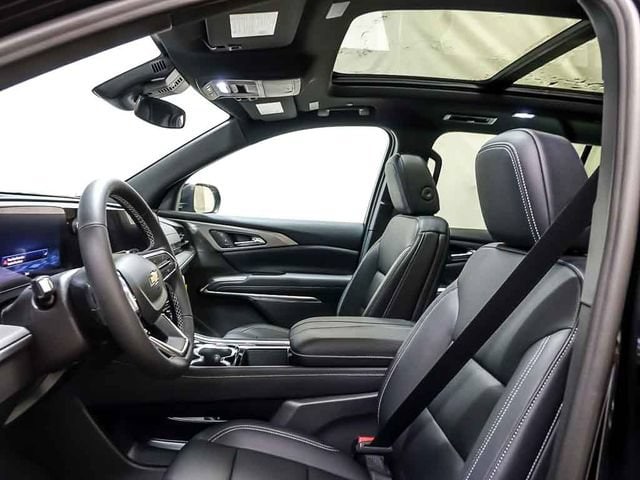 2027 Chevrolet Traverse LT - Photo 9