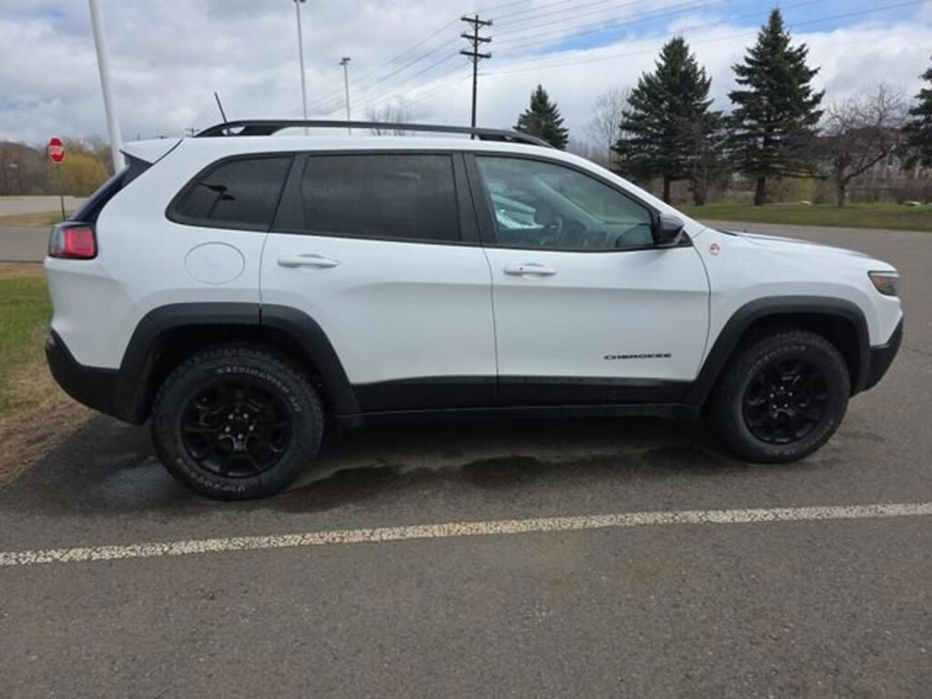 Used 2022 Jeep Cherokee Trailhawk 4x4 SUV