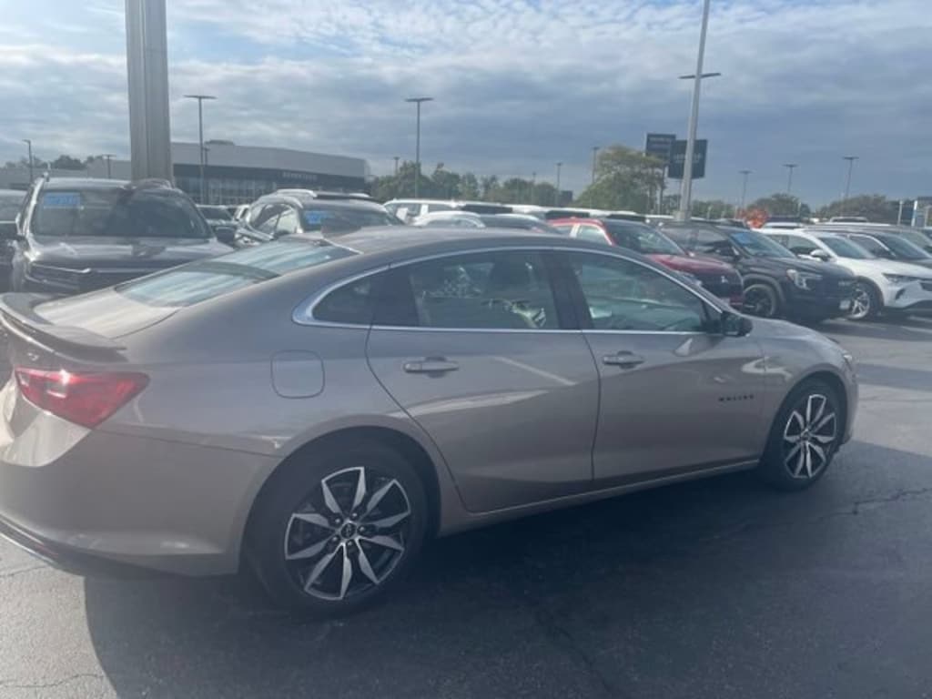 Used 2023 Chevrolet Malibu RS Car