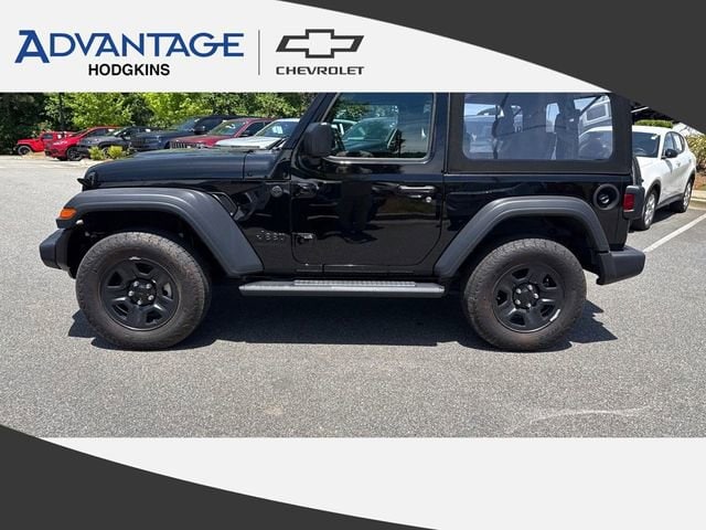2024 Jeep Wrangler Sport's photo