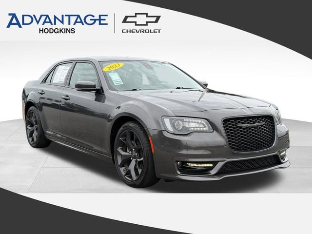 2023 Chrysler 300 Touring L RWD's photo