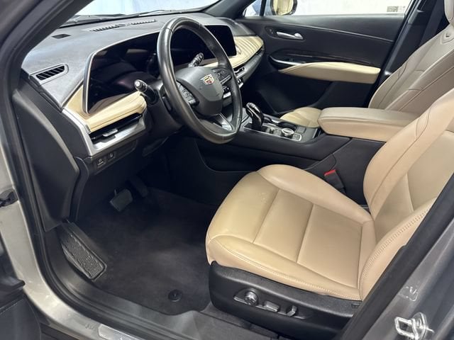 2025 Cadillac XT4 Premium Luxury - Photo 11