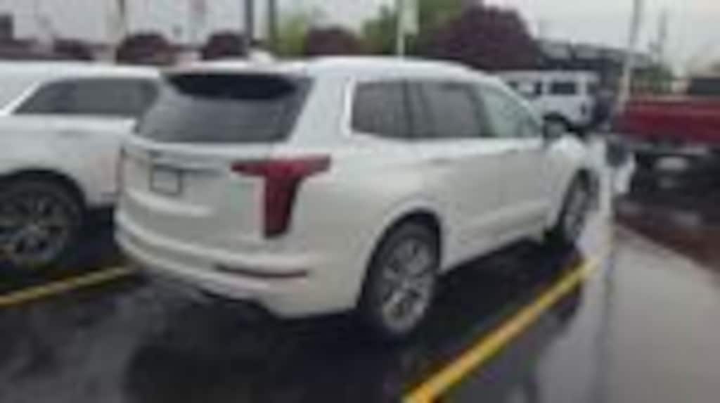 Used 2023 CADILLAC XT6 Premium Luxury SUV