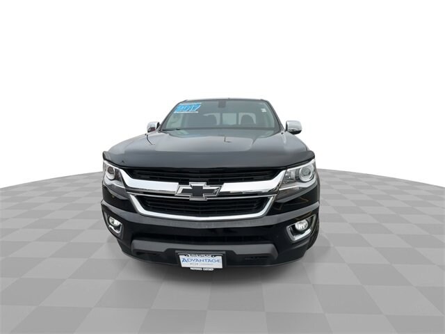 2017 Chevrolet Colorado LT photo 3