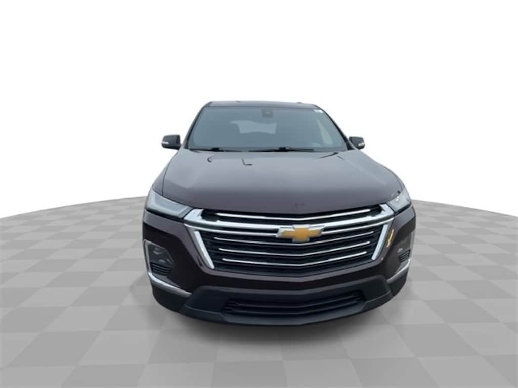 Used 2023 Chevrolet Traverse LT Cloth SUV
