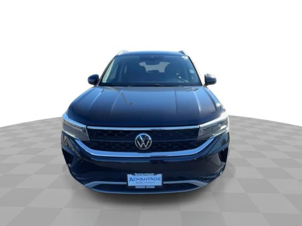 Used 2024 Volkswagen Taos SE