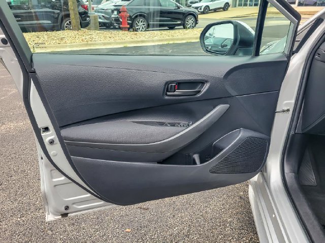 2024 Toyota Corolla LE - Photo 14