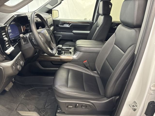 2025 Chevrolet Silverado 1500 LT - Photo 10