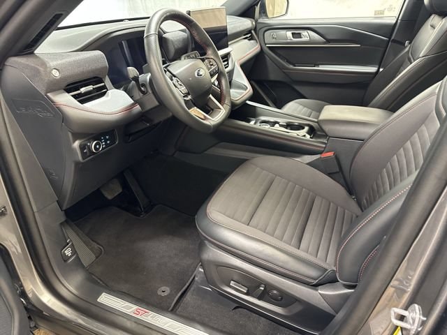 2025 Ford Explorer ST-LINE - Photo 12