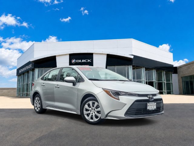 2024 Toyota Corolla LE - Photo 2